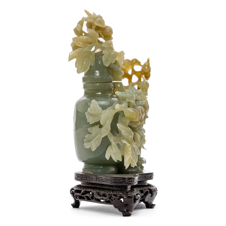 Gift of Timeless Elegance: Nephrite Jade Vase