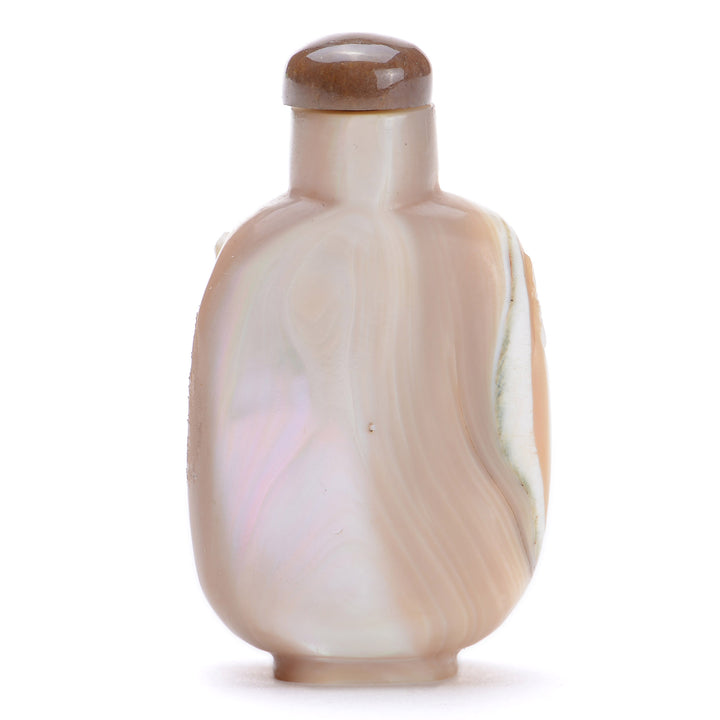 Regis Galerie Snuff Bottles Collection. Snuff Bottle Mother of Pearl Image #3