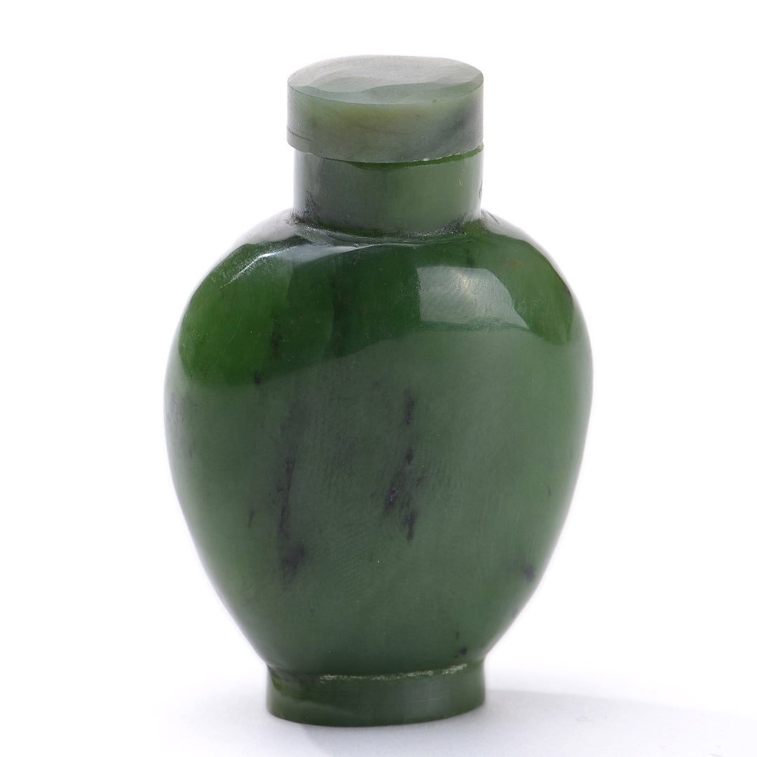Timeless Elegance: Jade Snuff Bottle