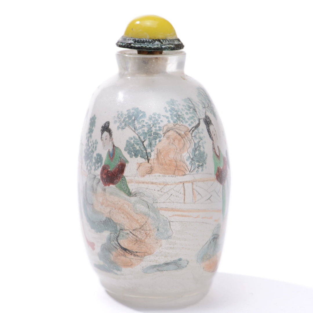 Regis Galerie Snuff Bottles Collection. Snuff Bottle Glass Image #4